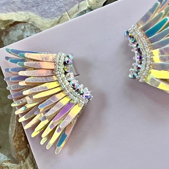 πΊπHPππΊ NWT Mignonne Gavigan Mini Madeline Earrings Sunset - Picture 2 of 16